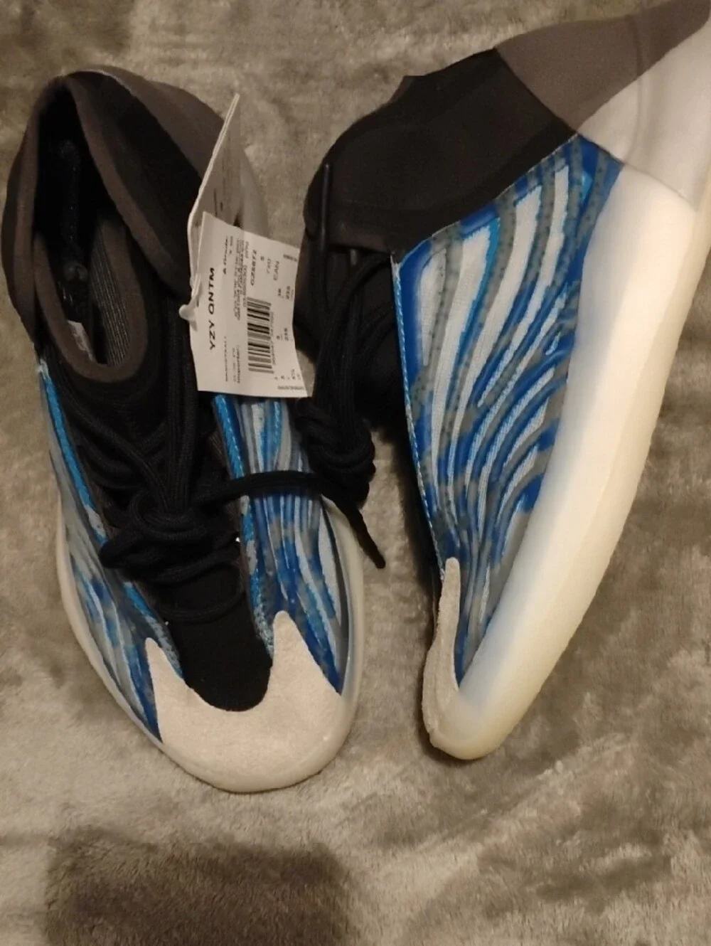 Adidas Yeezy Quantum Blue Basketball Sneakers Size 5.5
